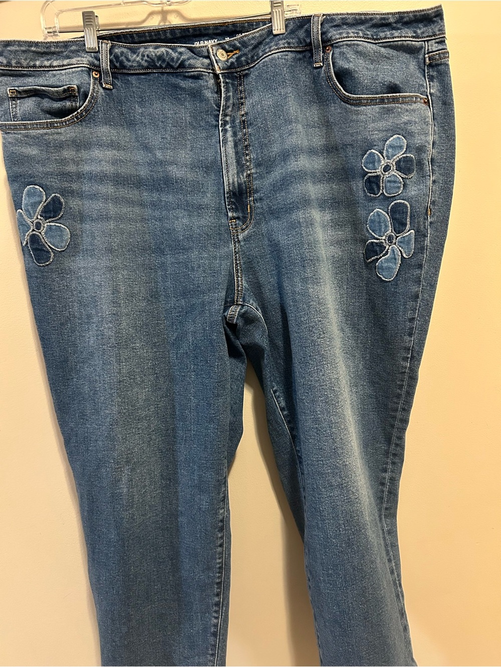 Old Navy Plus Size 28 High Rise OG Straight Floral Applique Ankle Denim Jeans